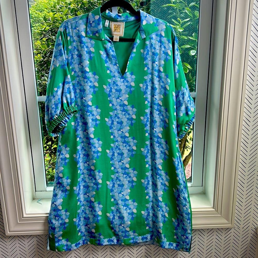 Emily McCarthy Hydrangea dress size L. Worn once!